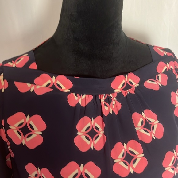 NWT!!!! Fossil SILK shell dress : small Fully lined with 100% slip - Picture 2 of 13